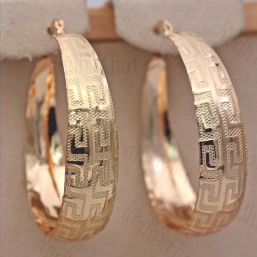 NEW 18K YELLOW GOLD HOOP EARRINGS